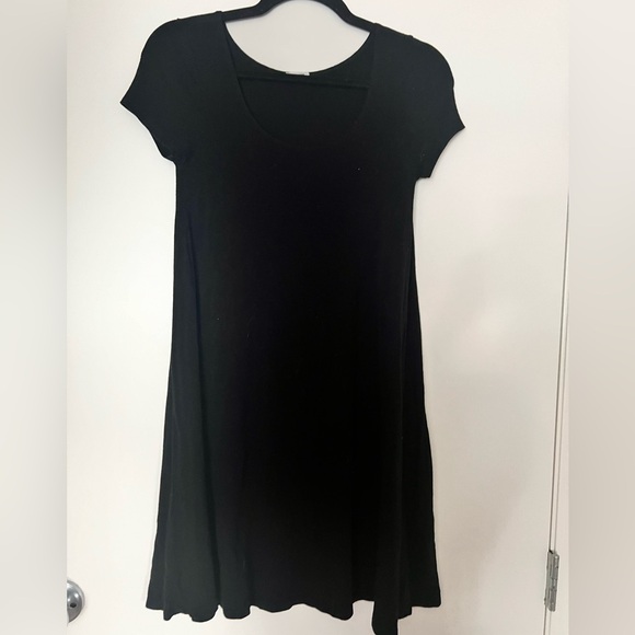 Dress - Picture 1 of 1